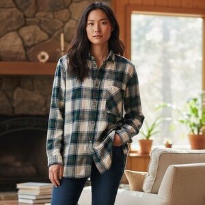 American Eagle Outfitters Plaid Button Down Flannel Shirt Women’s XL